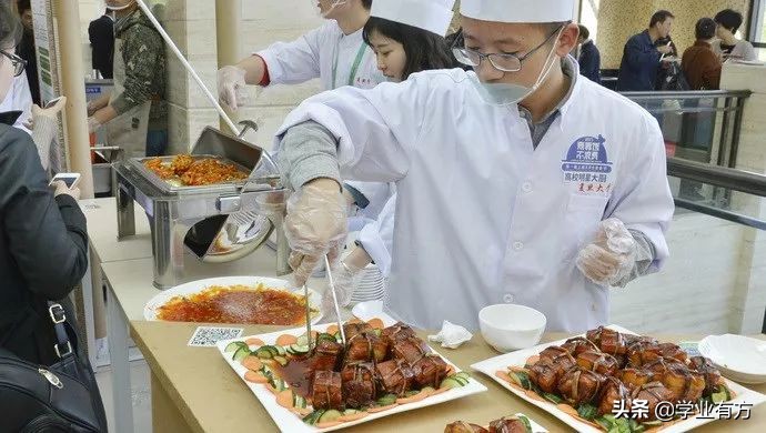 日月光华旦复旦兮是复旦校训吗,日月光华旦复旦兮是哪首诗