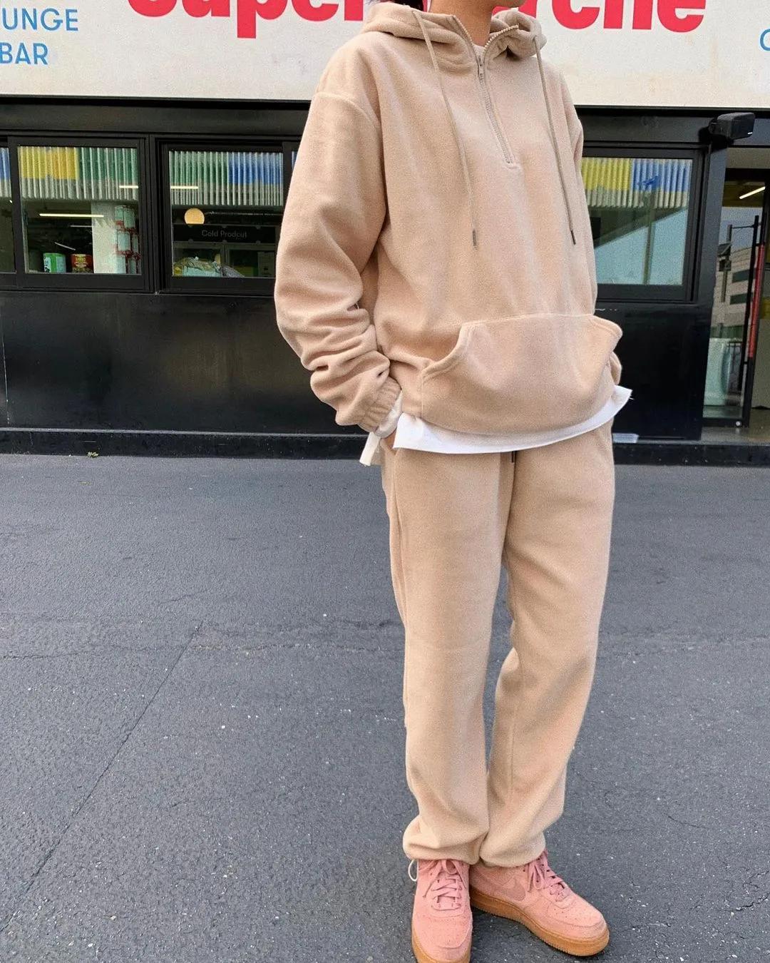 jennie穿搭冬香奈儿,求jennie同款衣服