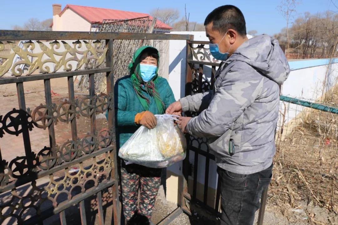 9小时，50张图，带您看全村最靓“代购员”