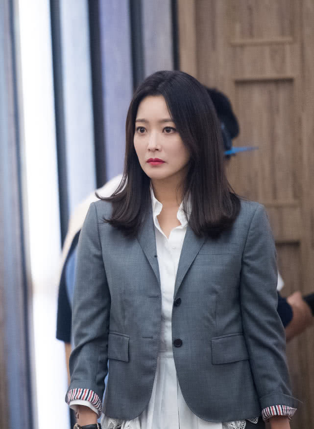 金喜善的脸型,全智贤金喜善韩佳人