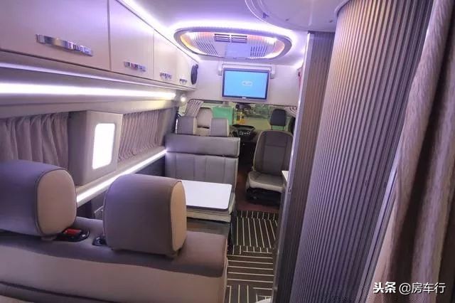 v362全顺房车中轴中顶价格,福特新全顺v362与v348房车的区别