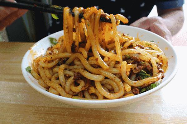 你有多久没吃”草“米粉了？*疆新**米粉界的“半壁江山”都在这了