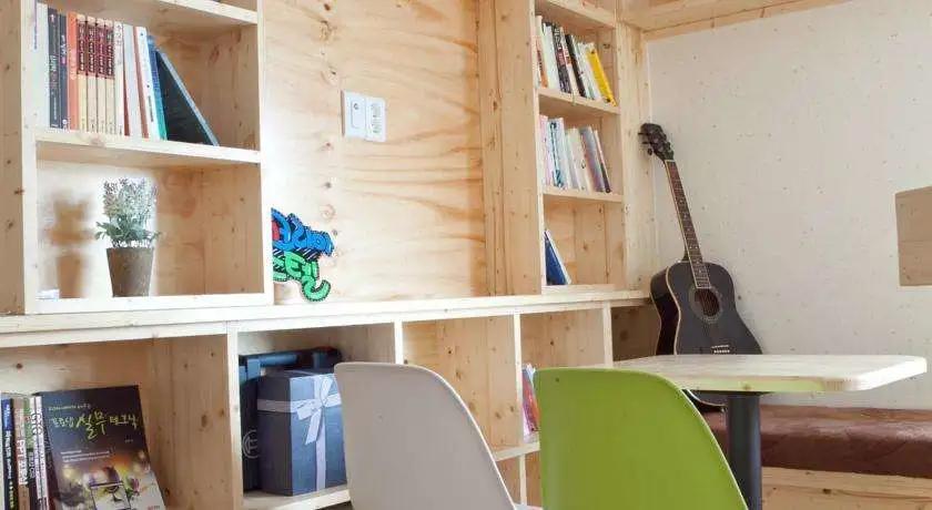 2020年留学韩国衣食住行攻略,韩国留学生活费用明细表