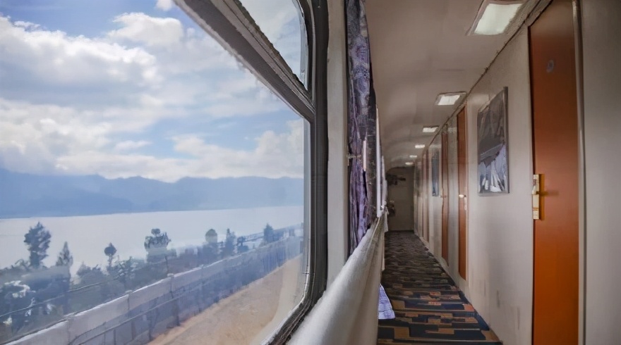 双层火车卧铺大床房西藏,双层火车卧铺大床房过夜