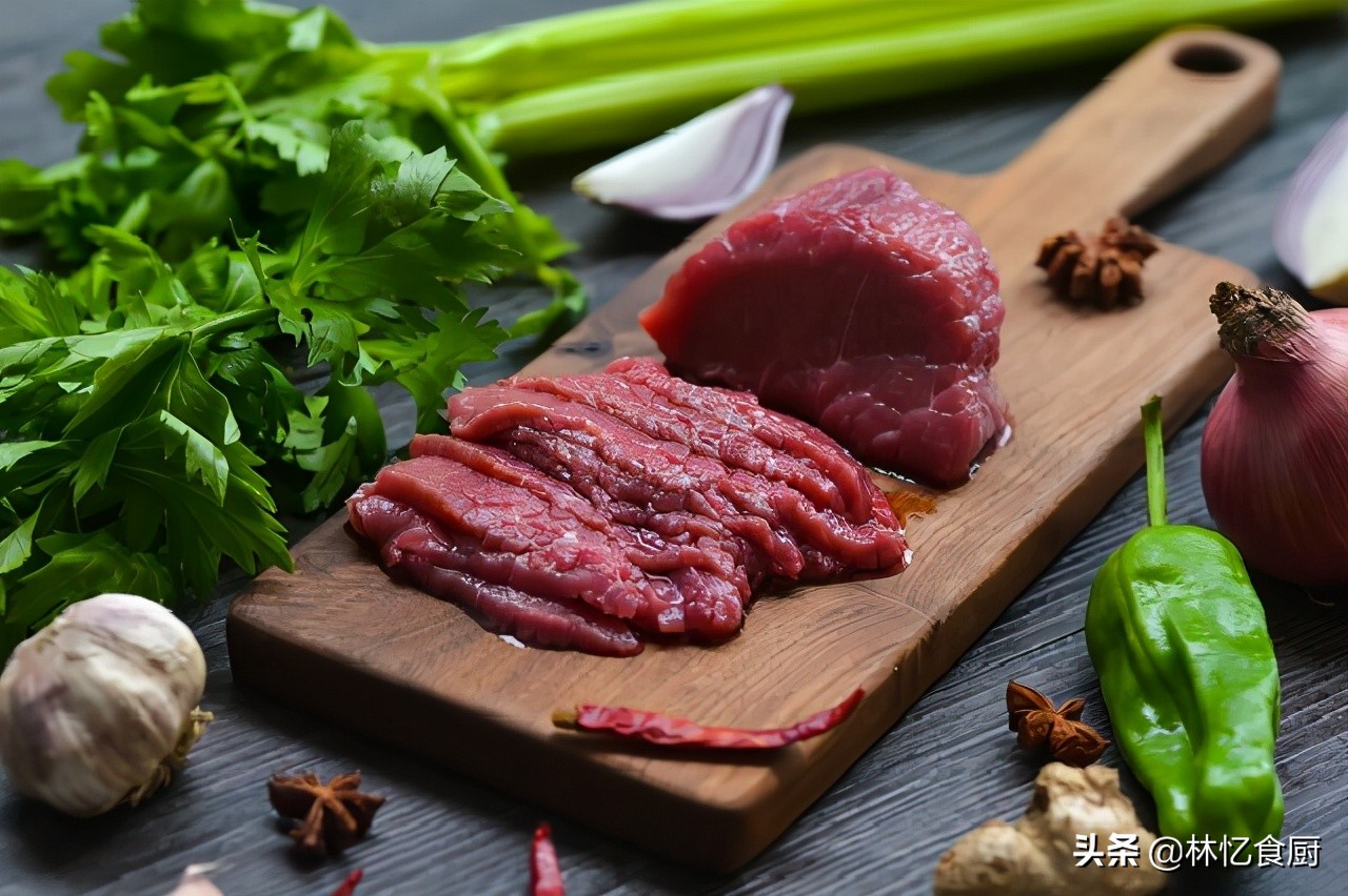 牛肉如何处理炒起来不硬,牛肉怎么处理嫩滑