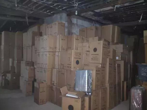 正品箱包多少钱一套,名牌包包只卖100多元