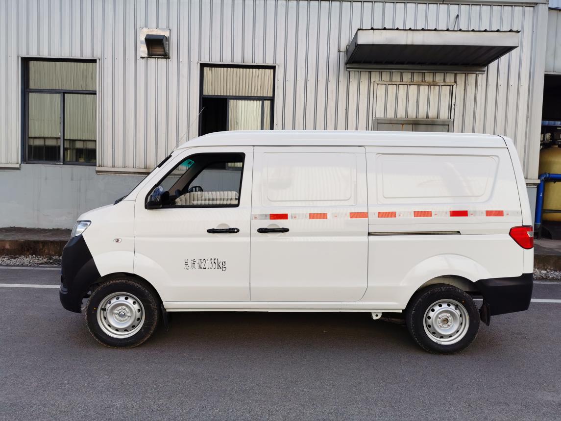 2024款小海狮x30五座详细介绍,小海狮3.39万落地多少钱