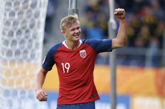 19岁天才前锋哈兰德简历,最被高估的球员哈兰德