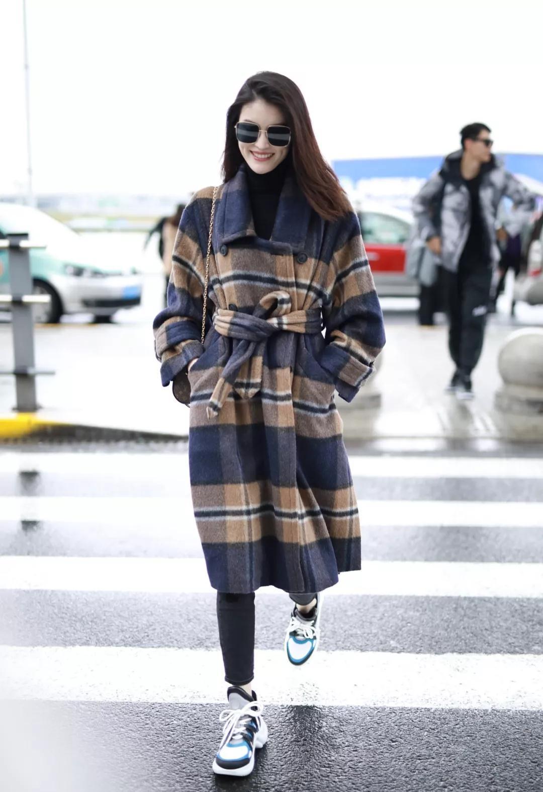 机场女王杨幂,机场女王戚薇杨幂