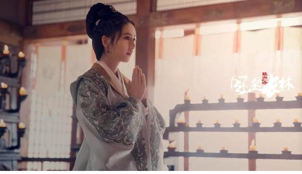 佟丽娅珠宝穿搭,佟丽娅粉色礼服造型搭配的珠宝