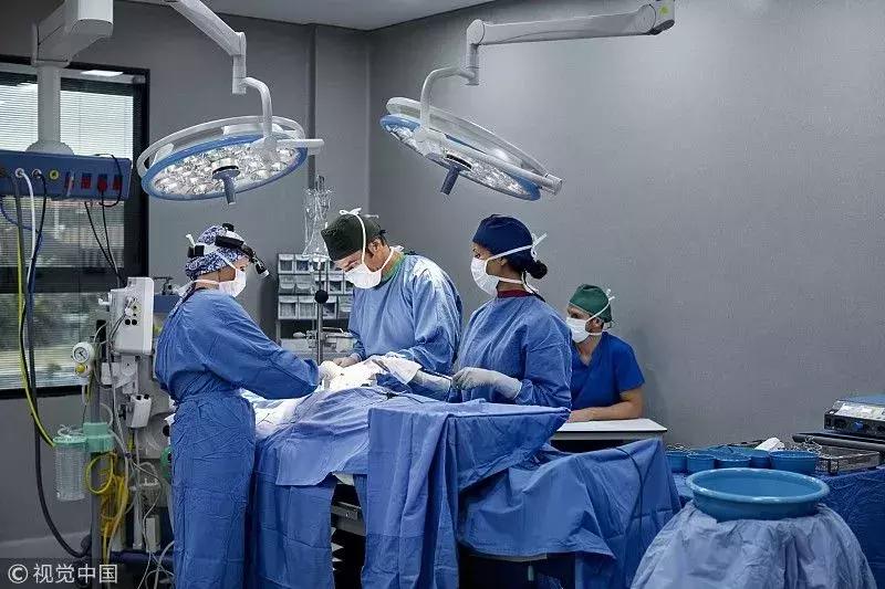 高三女生3个月只吃黄瓜！出大事了！妈妈哭死：怎么劝都不听