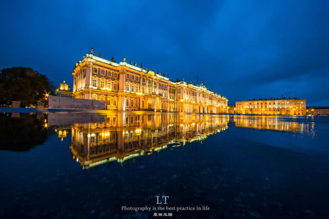 中国游客上俄罗斯火车，需交50卢布给俄罗斯列车员，原因是什么？