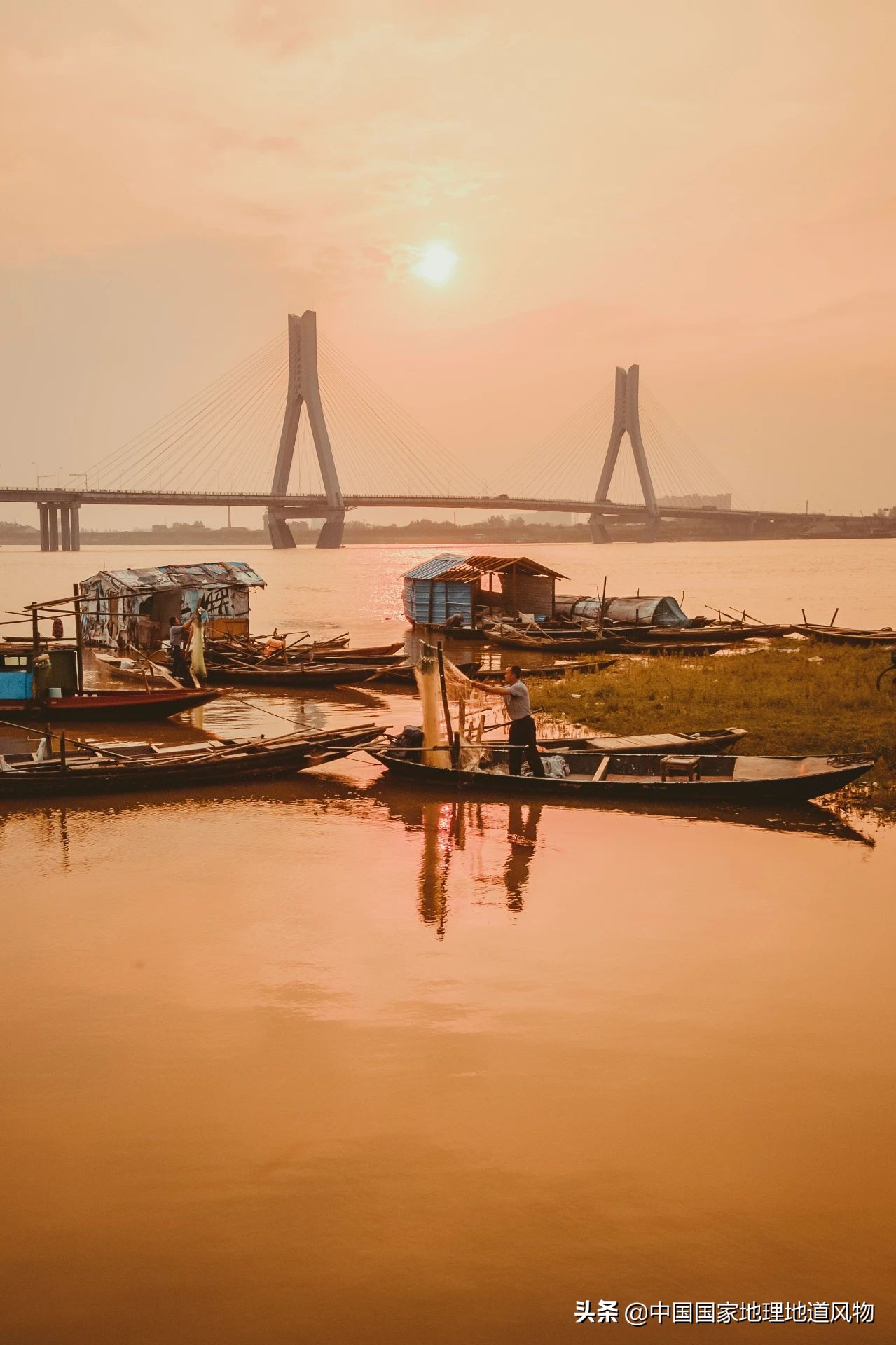 陶渊明笔下的武陵源是张家界吗,常德桃花源陶渊明笔下仙境