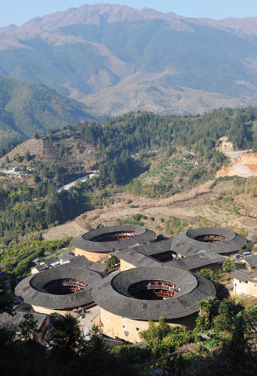 福建奇特的建筑铁宅,福建最奇观的民居老宅回忆