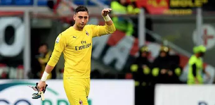 萨老爷子--米兰报--萨里突然火了，阿囧突然下课了