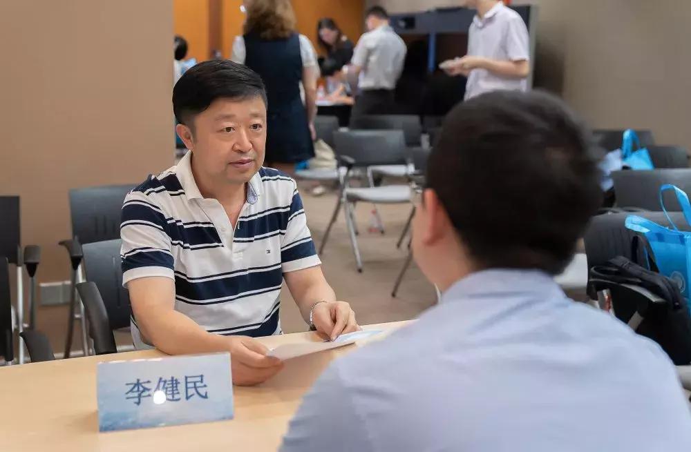 强强联合!上海泓视眼科医生集团与上海沃德医疗中心正式签约合作