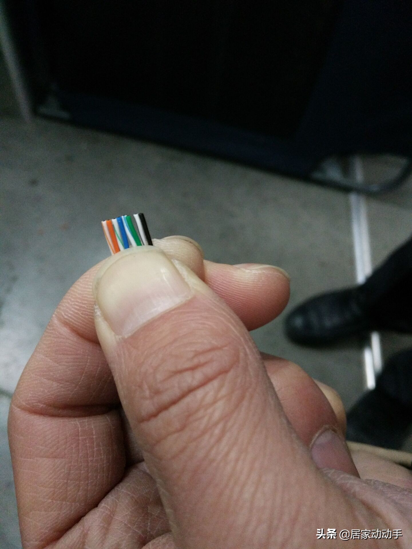 网络水晶头是怎样制成的,网络水晶头的制作方法步骤说明