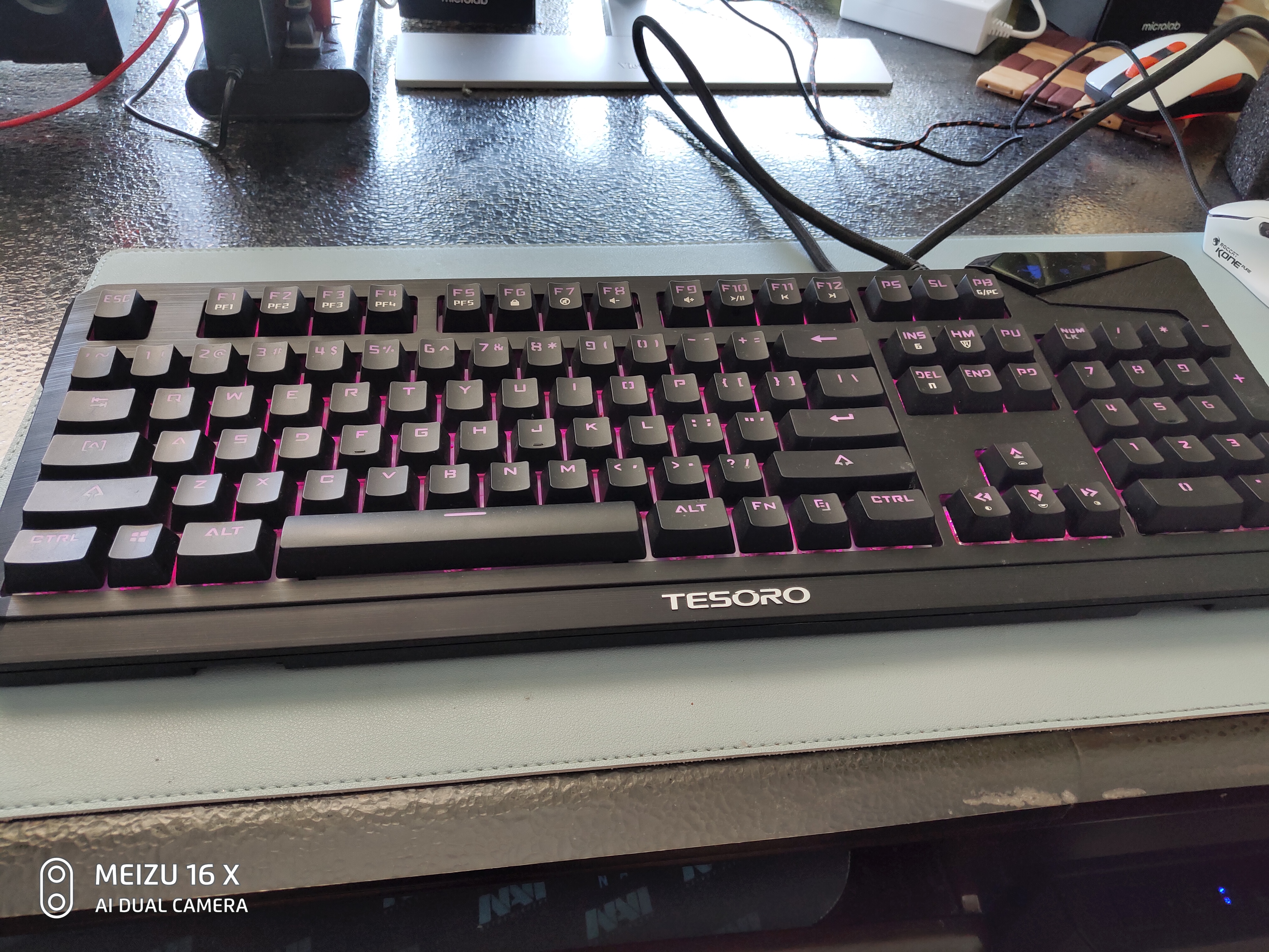 樱桃轴的键盘和普通轴的键盘区别,100-200元的机械键盘樱桃轴