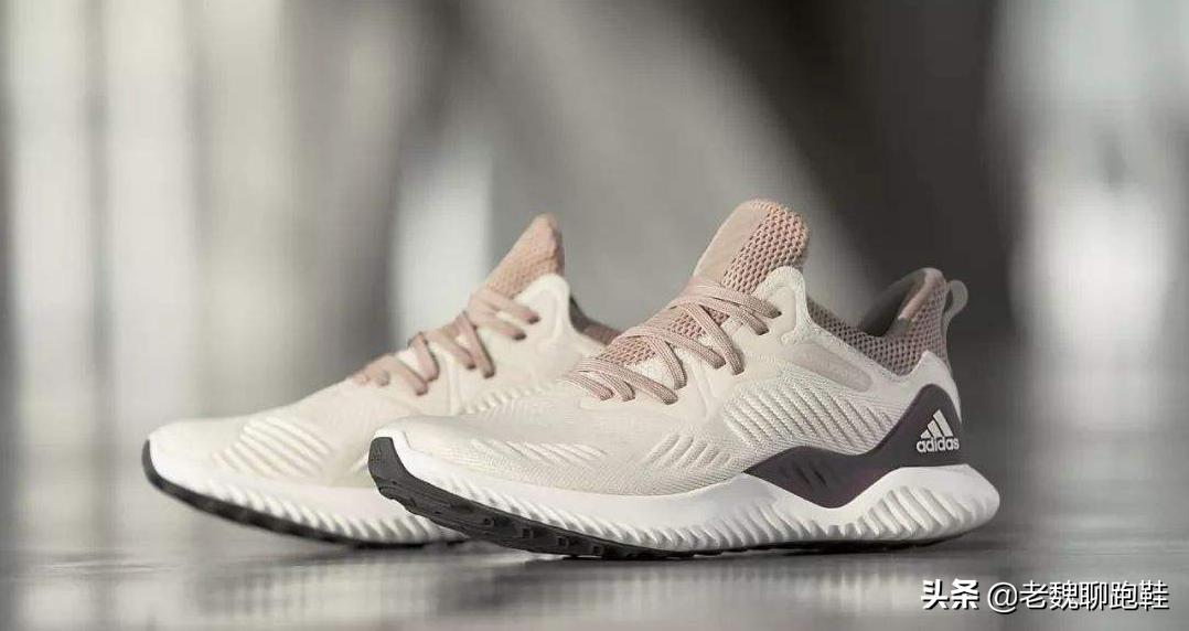 阿迪达斯superstar和耐克空军一号,耐克阿迪性价比高的篮球鞋