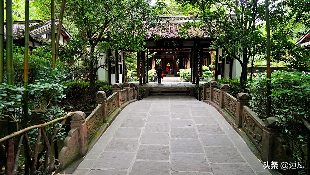 浣花溪畔的杜甫草堂古朴清雅,杜甫草堂秀丽幽静