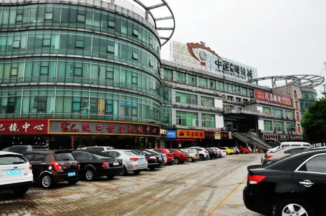 中国眼镜之都丹阳产量,丹阳是闻名世界的眼镜之都
