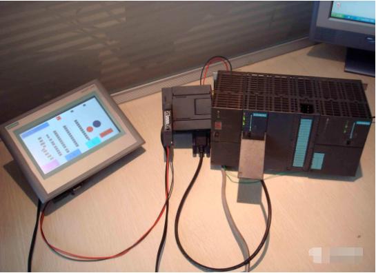 入门PLC学三菱还是西门子,三菱plc和西门子plc哪个用得更多