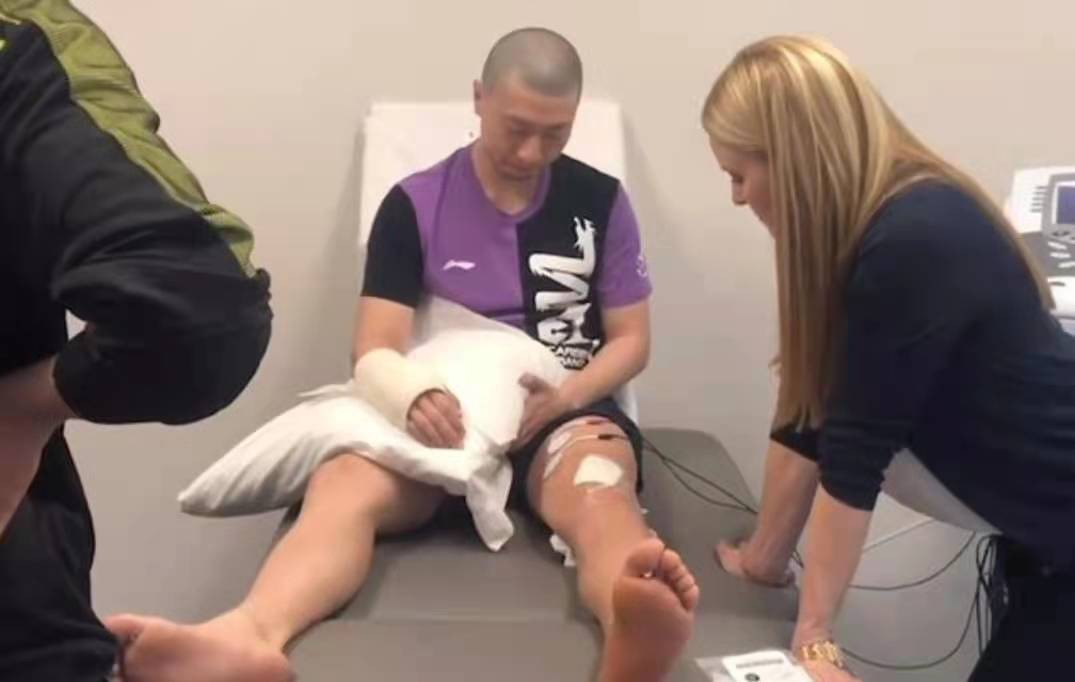 35岁马龙3-2击败樊振东夺冠,32岁的马龙