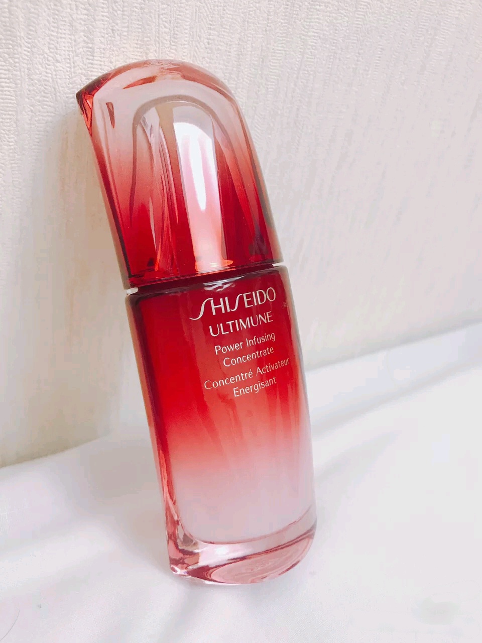 肌底精华和精华液哪个比较好,肌底精华液和精华水有什么区别