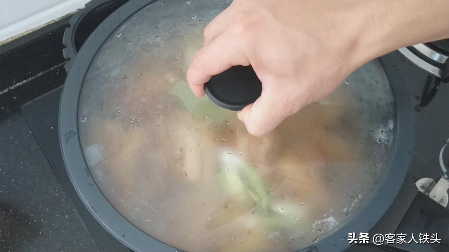 梅干菜红烧肉客家人的做法,客家人做的红烧肉的做法视频