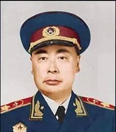 十大元帅中,*荣臻聂**究竟有何战绩,让他在授勋时获授元帅头衔?