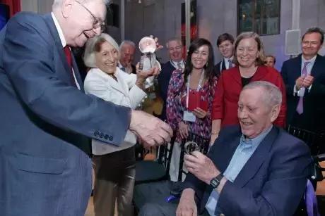 戴15块钱的手表,戴15美元手表