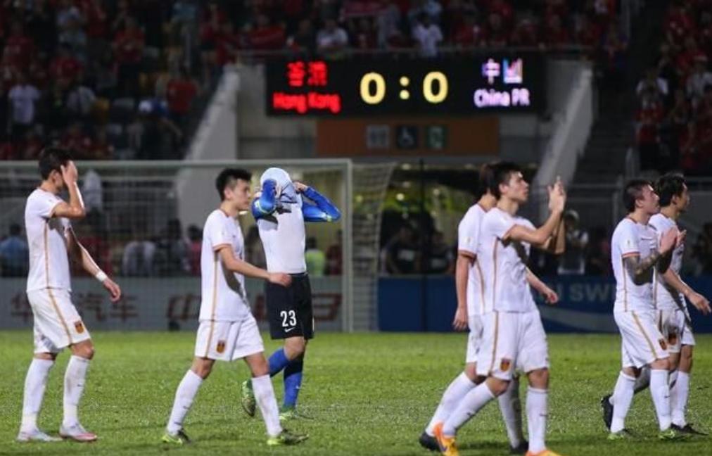 定了！国足世预赛生死判官：一个绝对菜鸟，一个明显偏主队