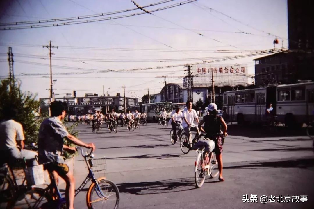 名人笔下的夏天段落,文人墨客笔下的北京