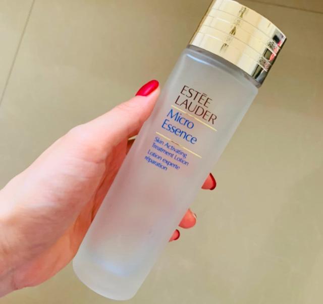 雅诗兰黛小棕瓶精华值得入手吗,雅诗兰黛小棕瓶适合干皮的护肤品