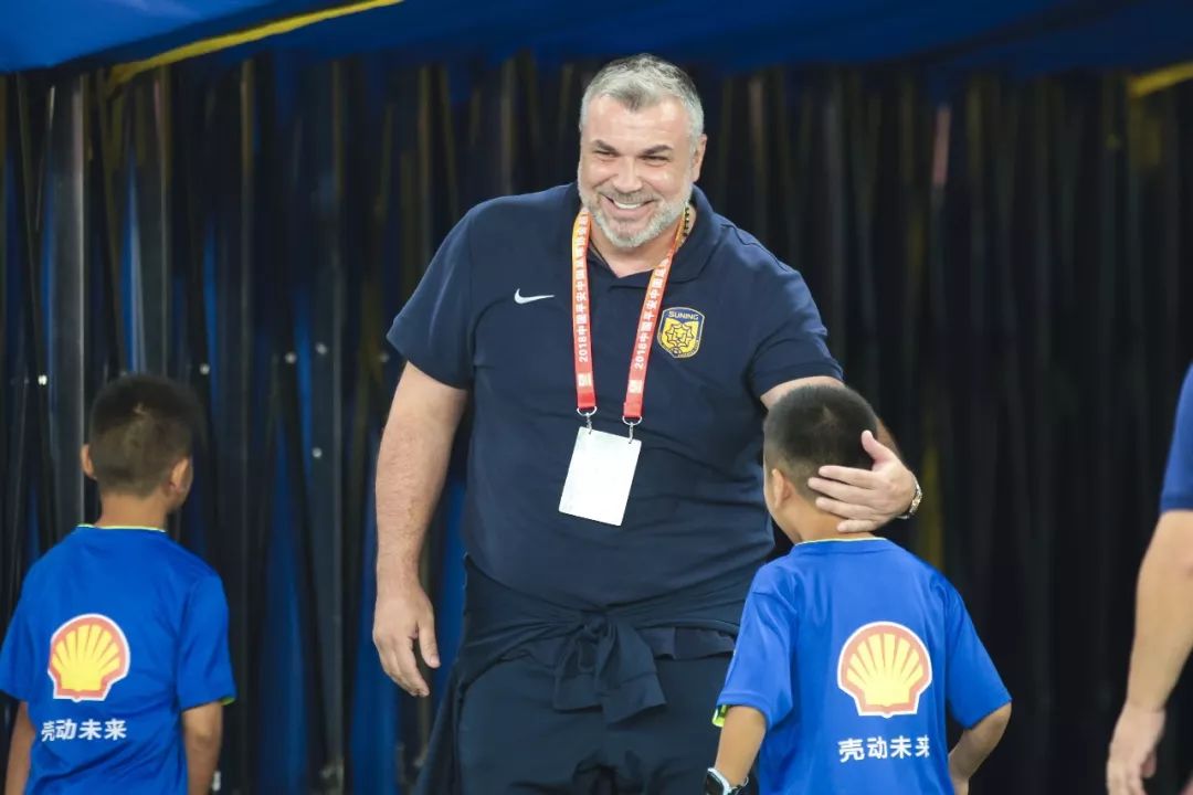 奥拉罗尤与李金羽,奥拉罗尤国家队集锦