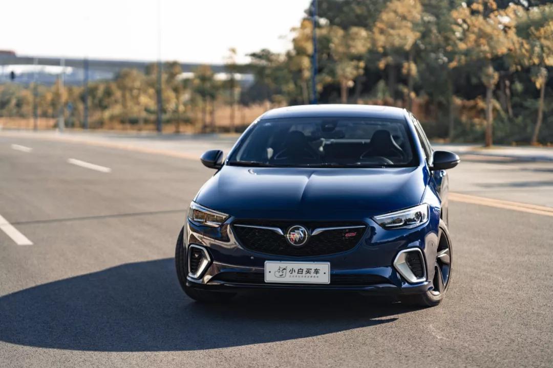 君威gs和君威gs哪个更好,买21款君威gs的十大忠告