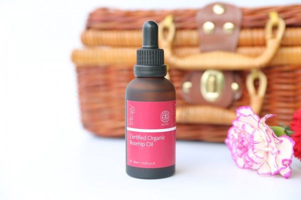 trilogy玫瑰果油用了会黄吗,trilogy玫瑰果油使用方法