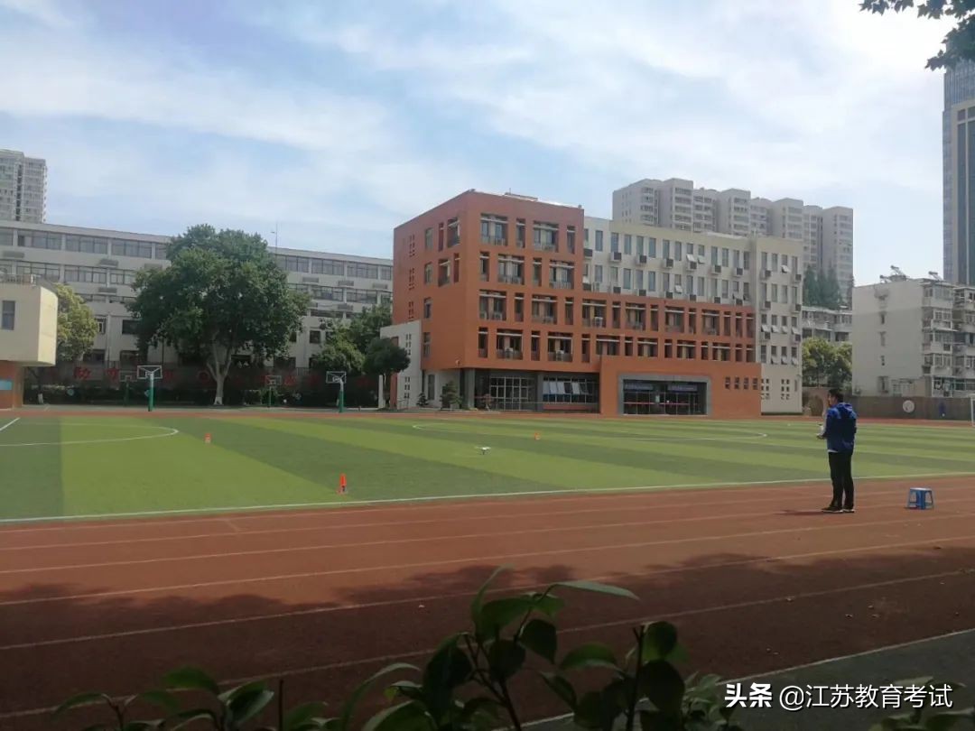 江苏超40万考生参加高考,江苏南京学生数量