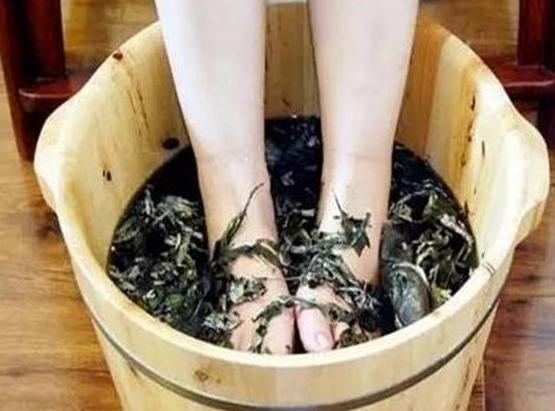 上热下寒口腔溃疡便秘手腿凉,容易上火口腔溃疡手脚冰凉