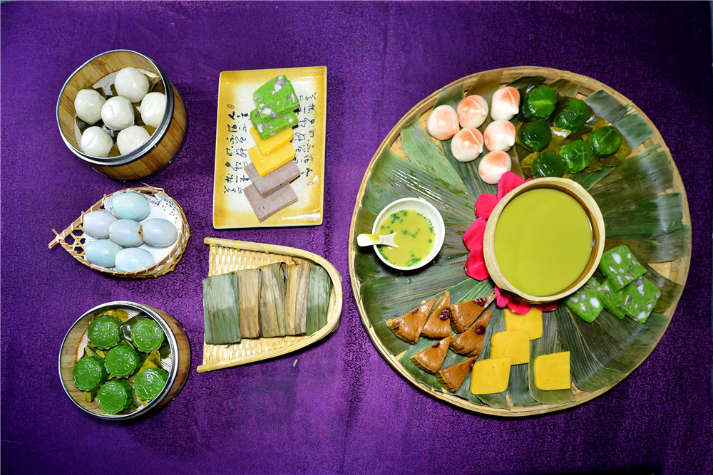 桂林藏在山洞里的油茶店,桂林开在半山腰的油茶店