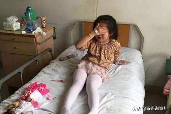 孩子喊屁屁疼怎么回事,孩子一直说屁屁疼