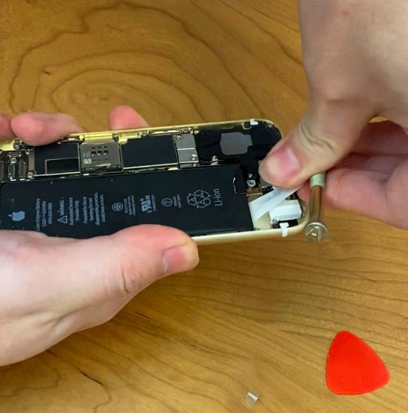 华严苛苹果11电池评测,苹果6换什么牌子的大容量电池好