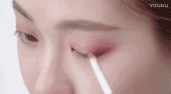 我都不敢想象化完妆后有多好看,化完妆丑了