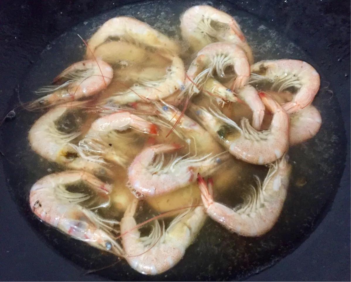 冰鲜虾怎么做成生呛虾,冰鲜虾最好吃的做法