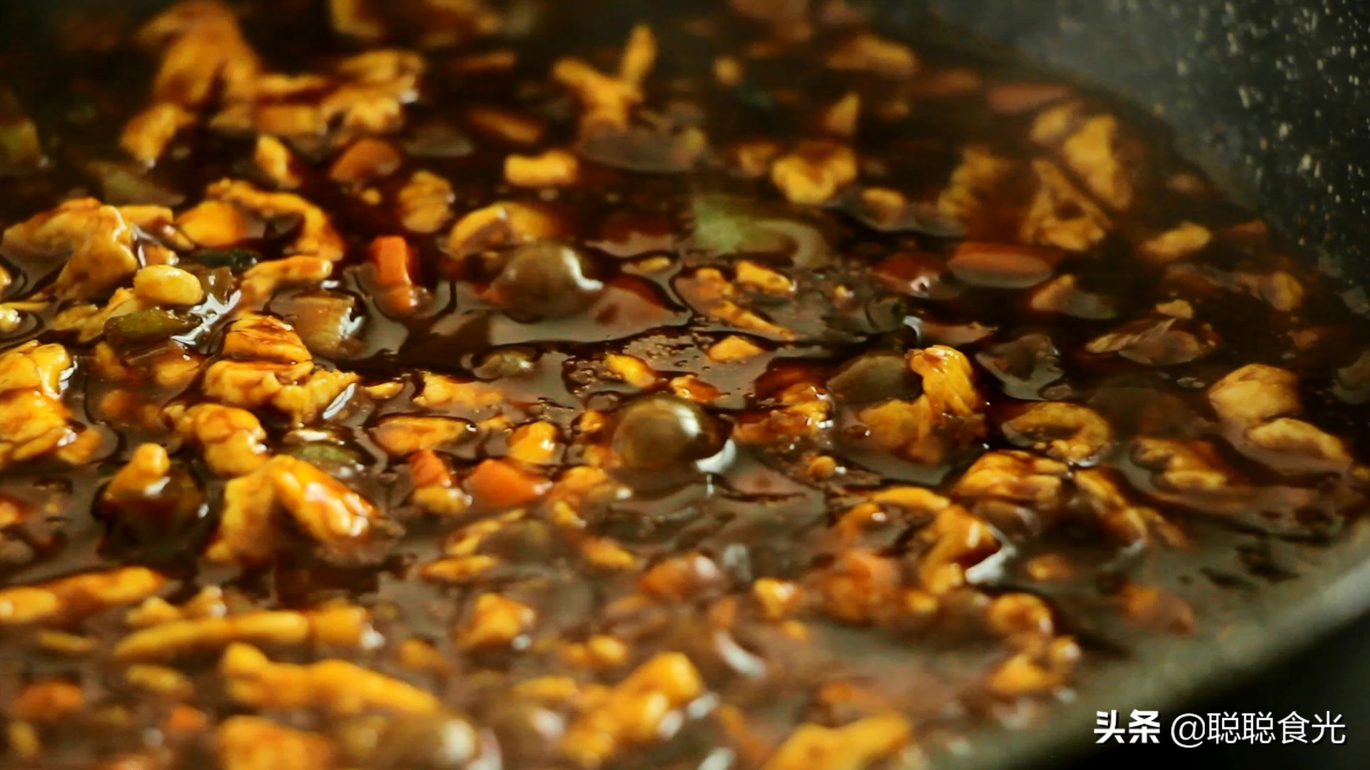 碱面手擀面怎么做劲道不断条,做手擀面放点什么筋道