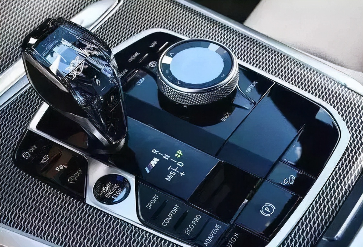 宝马sport模式换挡冲击,宝马535le混动s档和sport什么区别