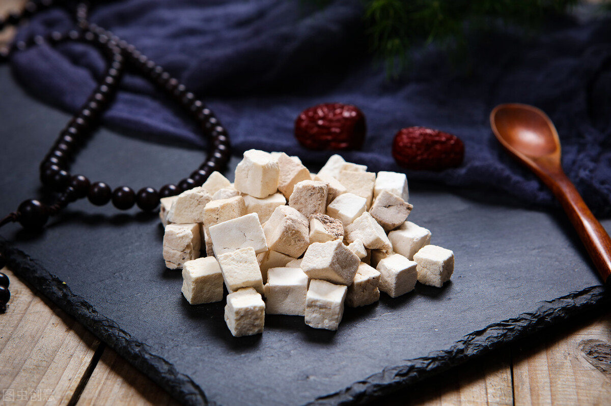 老年人希望家庭和睦,老年人要想长寿坚持做好这两件事