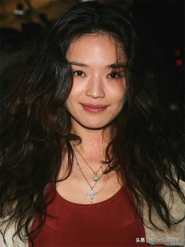 帮你设计你的脸型适合什么发型,发型2020流行发型修饰脸型