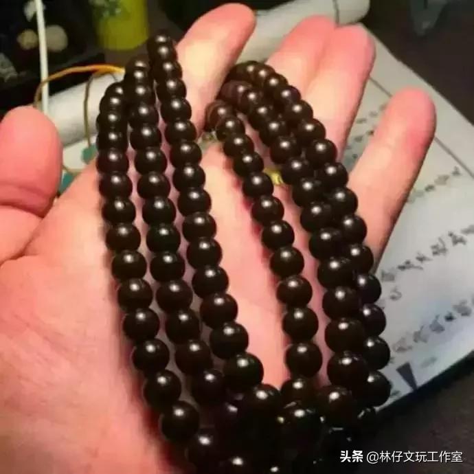 见识下玩友花十块钱买的椰壳手串如何玩出一万元的效果