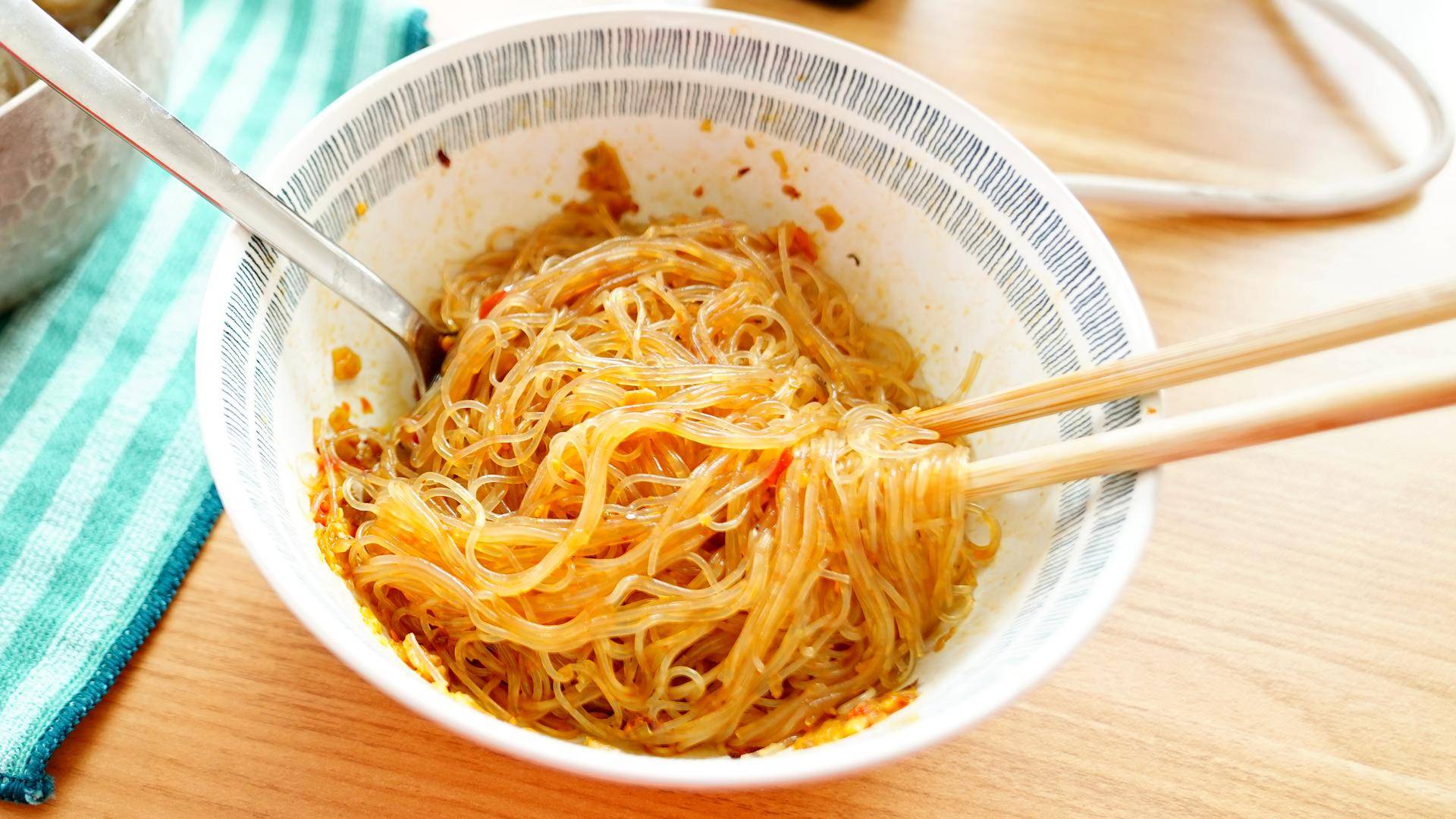 如何用老干妈调制万能秘制酱料,除了老干妈还有这16种酱料值得吃